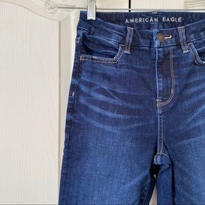 American Eagle Outfitters Curvy High Waisted Jeans